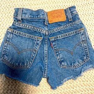 Vintage Girls Levi’s High Rise Jean Shorts